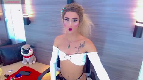 priscilarainbow online show from July 26, 4:36 pm