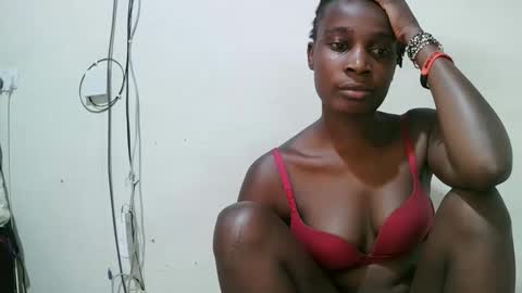 pritty_amber online show from March 30, 2:18 pm