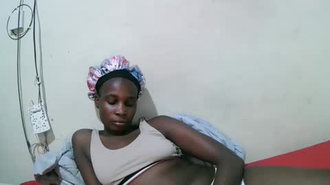 Snapshot of pritty_amber chatting on April 22, 12:57 am pritty_amber online show from April 22, 12:57 am
