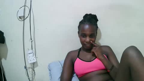 Snapshot of pritty_amber chatting on April 26, 4:37 pm pritty_amber online show from April 26, 4:37 pm