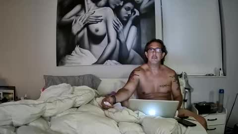 Snapshot of profundoyrico chatting on October 23, 4:56 am LG online show from October 23, 4:56 am