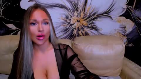 Snapshot of project_barbara chatting on October 29, 9:55 am Barbara online show from October 29, 9:55 am