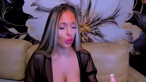 Snapshot of project_barbara chatting on November 7, 2:50 pm Barbara online show from November 7, 2:50 pm