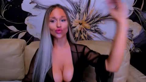 Snapshot of project_barbara chatting on November 30, 4:00 pm Barbara online show from November 30, 4:00 pm