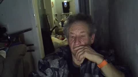 projectorepson online show from December 3, 6:39 pm