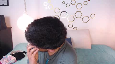 Adris  Juan online show from October 26, 1:55 am