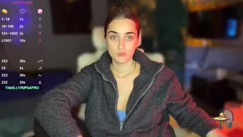 Queen of Pain online show from October 25, 8:14 pm