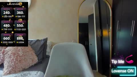 psique_naughty2 online show from March 9, 2:10 pm