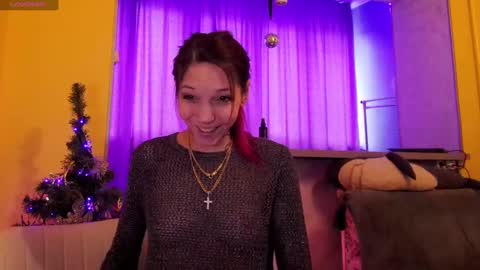 LUCY -----    online show from January 8, 11:21 am