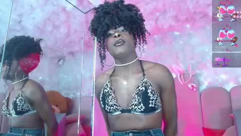 Snapshot of puca_eboony chatting on February 20, 5:46 pm pucca online show from February 20, 5:46 pm