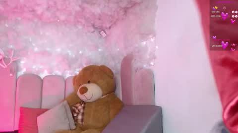 Snapshot of puca_eboony chatting on February 28, 5:03 pm pucca online show from February 28, 5:03 pm