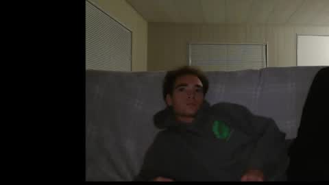 Snapshot of pufftropica chatting on November 24, 3:39 am pufftropica online show from November 24, 3:39 am