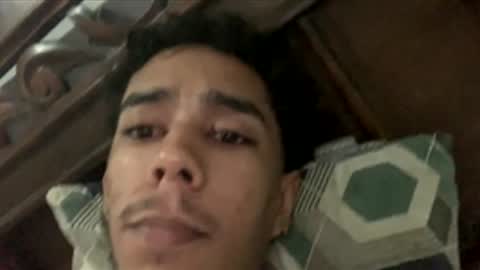 pulgarpaeznicoll2 online show from December 5, 5:27 am