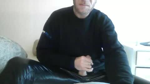 Snapshot of pumpindk chatting on January 24, 10:32 am Pumpin online show from January 24, 10:32 am