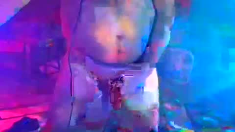 Snapshot of punkrunr083 chatting on September 29, 7:13 am punkrunr083 online show from September 29, 7:13 am