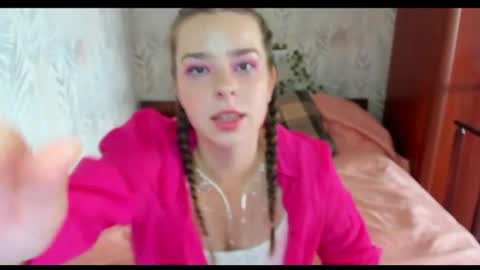 Polly online show from August 3, 2:33 pm