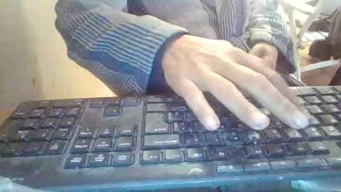 pup_y online show from February 1, 8:24 am