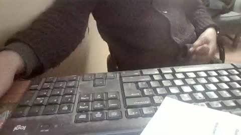 pup_y online show from February 15, 9:11 pm