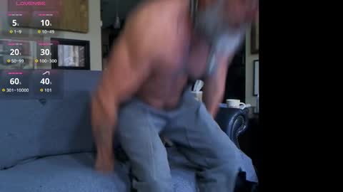 Snapshot of pupdeepdriller chatting on November 3, 12:17 pm Deep Driller online show from November 3, 12:17 pm