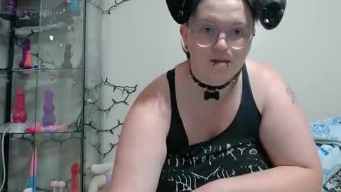 PupGhostt online show from April 16, 7:03 pm