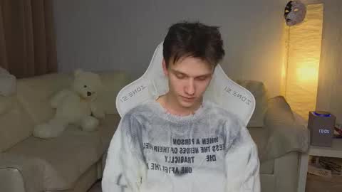 Snapshot of pupsenish chatting on October 12, 3:00 pm Jesse online show from October 12, 3:00 pm