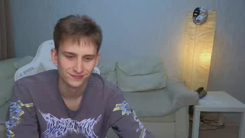 Snapshot of pupsenish chatting on October 26, 1:39 pm Jesse online show from October 26, 1:39 pm