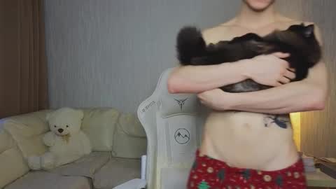 Snapshot of pupsenish chatting on February 15, 3:47 am Jesse online show from February 15, 3:47 am