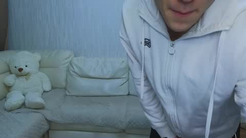 Snapshot of pupsenish chatting on February 17, 8:00 am Jesse online show from February 17, 8:00 am