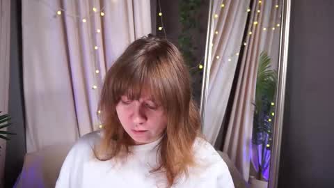 Snapshot of pure_dirt chatting on October 19, 5:52 am constant schedule Wednesday Friday Saturday Sunday The Rosemarie online show from October 19, 5:52 am