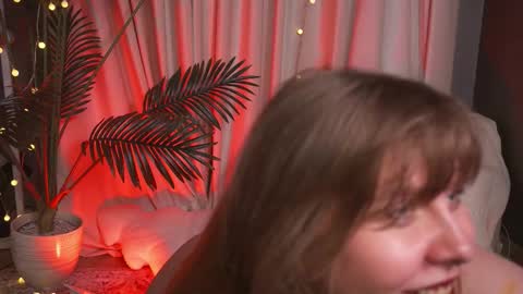 Snapshot of pure_dirt chatting on November 30, 6:23 pm constant schedule Wednesday Friday Saturday Sunday The Rosemarie online show from November 30, 6:23 pm