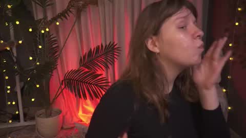 Snapshot of pure_dirt chatting on December 16, 5:34 am constant schedule Wednesday Friday Saturday Sunday The Rosemarie online show from December 16, 5:34 am