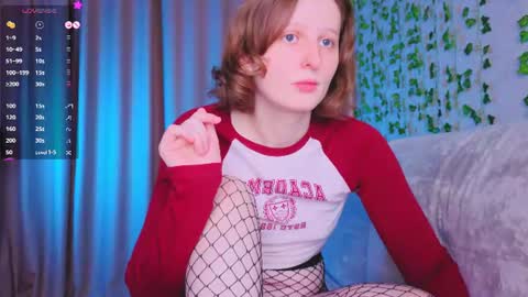 Snapshot of pure_s1n chatting on July 15, 9:47 am Coralina online show from July 15, 9:47 am