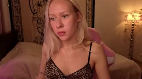 Megan online show from June 25, 3:38 pm