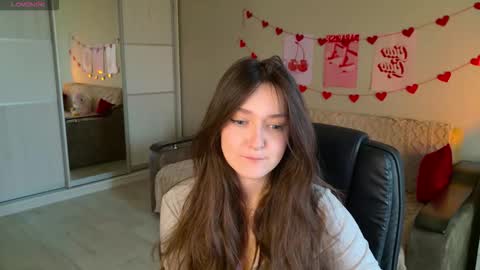 Snapshot of purple_averge chatting on October 25, 5:26 am Bella online show from October 25, 5:26 am