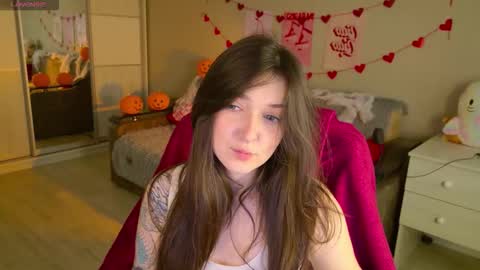 Snapshot of purple_averge chatting on November 5, 5:40 am Bella online show from November 5, 5:40 am