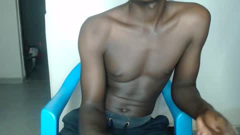 purple_hearts online show from February 16, 6:59 pm