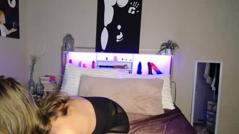 Purple online show from October 13, 2:55 am