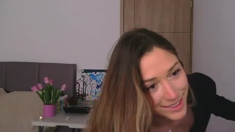 Snapshot of purpleluzzy chatting on July 17, 3:50 pm Lizzy online show from July 17, 3:50 pm