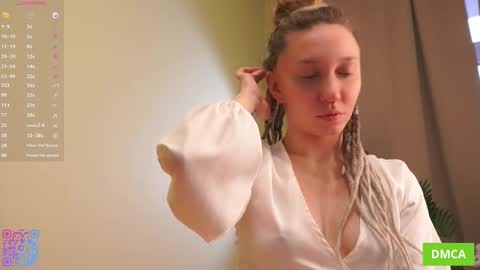 Snapshot of purssophie chatting on November 3, 5:31 am Sophie Fav patterns 99199444press my buttons see what happens online show from November 3, 5:31 am