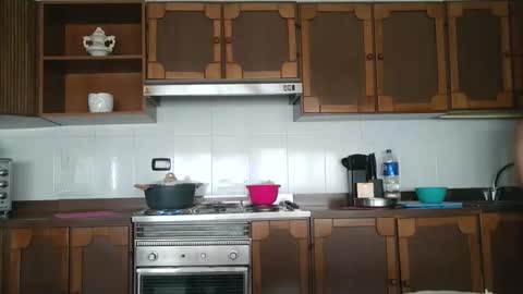 Snapshot of pussy_boom4u chatting on November 4, 9:19 am Mary online show from November 4, 9:19 am