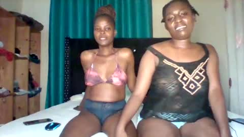 Snapshot of pussy_page chatting on February 13, 11:12 pm Barbie online show from February 13, 11:12 pm