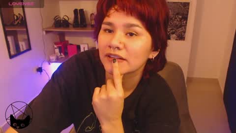 Mari online show from August 9, 2:24 am