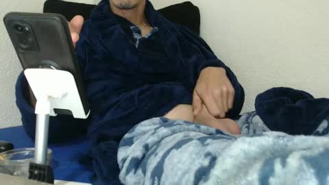 Snapshot of pussyhunterpt chatting on February 4, 9:20 pm Ruck Fules online show from February 4, 9:20 pm