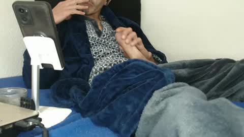 Snapshot of pussyhunterpt chatting on February 6, 9:06 pm Ruck Fules online show from February 6, 9:06 pm