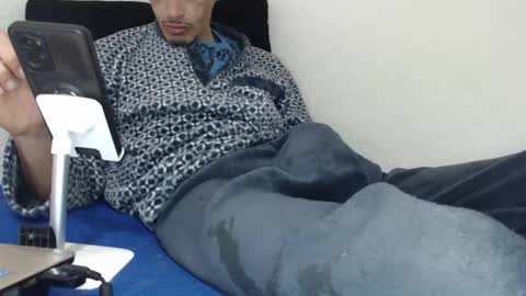 Snapshot of pussyhunterpt chatting on February 10, 9:04 pm Ruck Fules online show from February 10, 9:04 pm