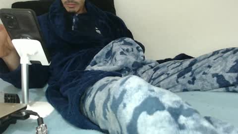 Snapshot of pussyhunterpt chatting on March 10, 8:56 pm Ruck Fules online show from March 10, 8:56 pm