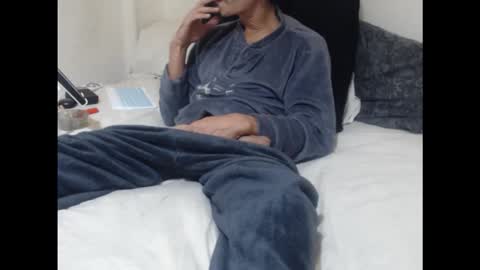 Snapshot of pussyhunterpt chatting on November 27, 8:33 pm Ruck Fules online show from November 27, 8:33 pm