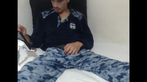 Snapshot of pussyhunterpt chatting on December 3, 7:56 pm Ruck Fules online show from December 3, 7:56 pm