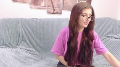 Snapshot of pussykatt_girl chatting on March 1, 1:22 am pussykatt_girl online show from March 1, 1:22 am