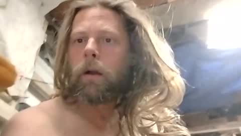 Snapshot of pussylicker517038 chatting on December 17, 9:39 am pussylicker517038 online show from December 17, 9:39 am